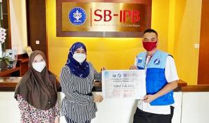  Sekolah Bisnis IPB University Galang Dana untuk Korban Bencana Sulbar dan Kalsel