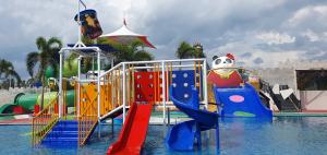 Hotel Emersia Buka Water Park Perkuat Pariwisata Tanah Datar