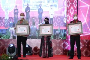 Kampus Politeknik STIA LAN Jakarta Dapatkan Penghargaan Pelayanan Publik dari Kemenpan-RB