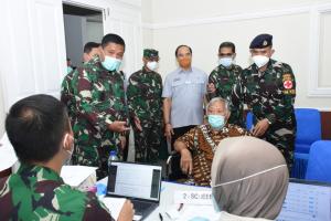 420 Purnawirawan TNI AL Laksanakan Vaksinasi Covid 19 Hari Kedua
