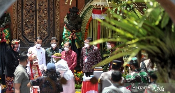 Presiden Jokowi Besok Dijadwalkan Pantau Vaksinasi di Sidoarjo