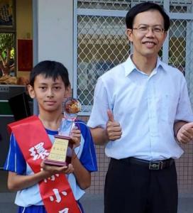 Habibi Raih Penghargaan "Anak Berbakti" di Kaohsiung-Taiwan