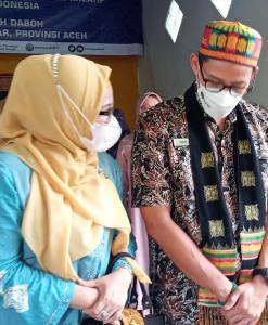 LPER : Menteri Sandiaga Uno Meninjau Ke Sentra Pengrajin Dayah Dodoh Aceh Besar