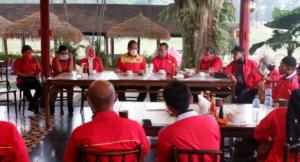 SOKSI Komit Dukung Airlangga Capres, Ali Wongso: Partai Golkar Waspadai Aksi "Gunting dalam Lipatan"