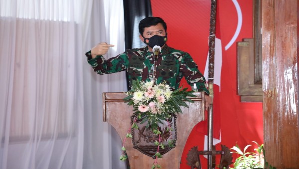 Panglima TNI Hadi Tjahjanto Pantau Kasus Covid-19 dan Serbuan Vaksinasi di Grobongan