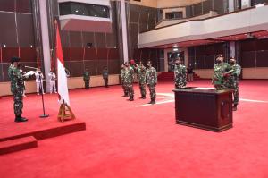 Panglima TNI Pimpin Sertijab Kasum, Aspers, Penyerahan Jabatan Dansesko dan Danjen Akademi