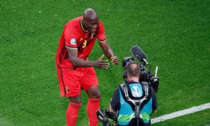 Hasil Euro 2020: Belgia Bantai Rusia, Lukaku Dedikasikan Gol Untuk Eriksen