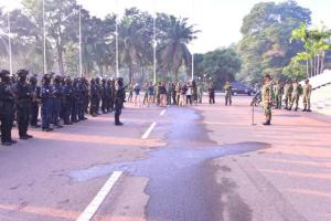 Irjen TNI Tinjau Latihan Prajurit Satgultor di Gedung DPR MPR RI