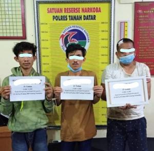 Polres Tanah Datar tangkap tiga pelaku Narkoba dari Lintau Buo utara