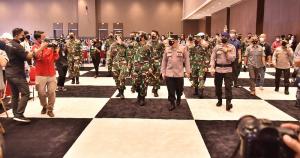Panglima TNI Hadi Tjahjanto: Tetap Semangat, Jaga Kesehatan, Jaga Jarak dan Hindari Kerumunan