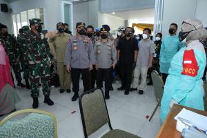 Panglima TNI Beri Dukungan Moril Kepada Nakes di Universitas Pancasila