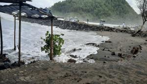 Perhatian! BMKG: Gelombang Laut Setinggi 6 Meter Potensi Terjang Perairan Indonesia 2 Hari ke Depan