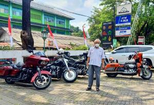Puluhan Harley Penuhi Fasilitas Vaksinasi C19 di Balai Sarwono, Moge Takut Corona?