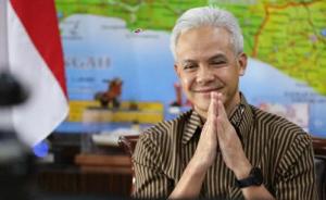 Saiful Mujani: Mayoritas Santri Memilih Ganjar Pranowo