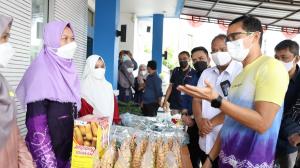 Sandiaga Uno Kunjungi Nasabah dan Karyawan PNM Banjarmasin