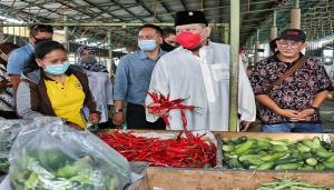 Ketua DPD RI Minta Priotitas Vaksinasi Pedagang Pasar Tradisional