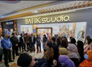 Promosi Batik, KBRI Gandeng CEO Batik Studio Pakistan