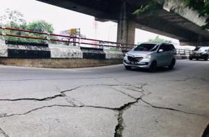 Jalan Sholeh Iskandar Amblas, Warga Minta Pemkot Beraksi Sebelum Jatuh Korban