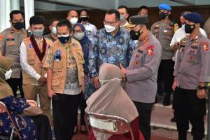 Kapolri Jenderal Listyo Sigit Prabowo Tinjau Vaksin Serentak Indonesia di Bogor