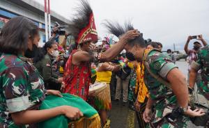  Tinjau Vaksinasi di Kodam Kasuari, Panglima TNI Pastikan Program Vaksin di Papua Barat Berjalan