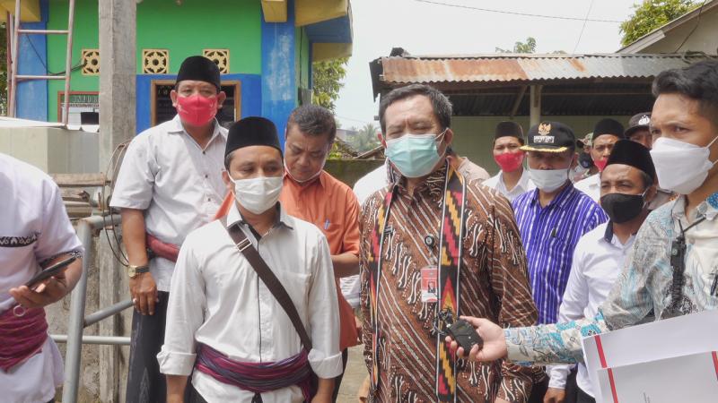 Dirjen Bina Pemdes Tinjau Pamsimas Desa Sisik, Lombok Tengah