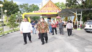 Dirjen Bina Keuda Kemendagri Tinjau Samsat Provinsi Riau di Pekanbaru