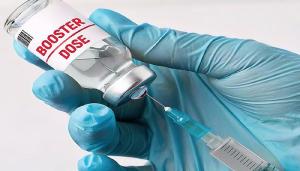 Nakes Terima Vaksin Dosis Keempat, Ini Alasan dan Penjelasan Pemerintah