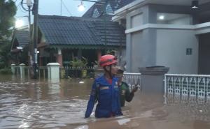 Banjir di Depok, Sebanyak 57 KK Dievakuasi