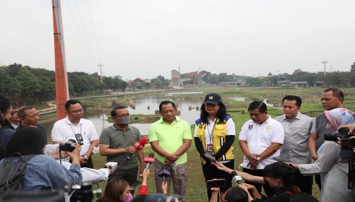 Mendagri dan Mensesneg Tinjau Area Revitalisasi TMII