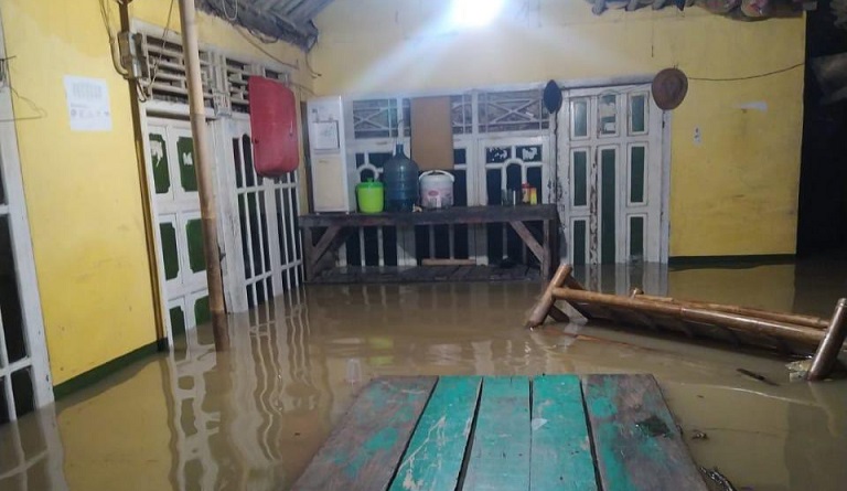 Sebanyak 304 Rumah Terendam Banjir di Kabupaten Karawang