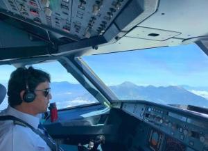 Meninggal Saat Mendarat di Bandara Juanda, Ini Sosok Capt Boy Awalia, Pilot Citilink