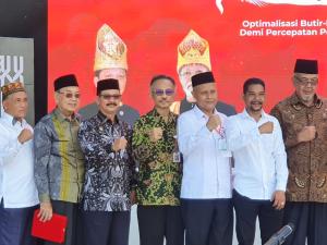 Kepala BSKDN Menghadiri Penyerahan Sertipikat Tanah kepada Korban Konflik di Aceh pada Peringatan Hari Damai Aceh ke-17