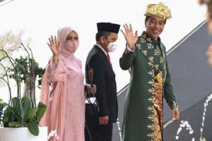 Hadiri Sidang Tahunan MPR di Senayan, Presiden Jokowi Kenakan Baju Adat Bangka Belitung