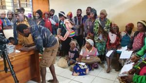 Penuh Tantangan, Tim GISA Dukcapil di Papua Berhasil Cetak 1.700 Dokumen Kependudukan