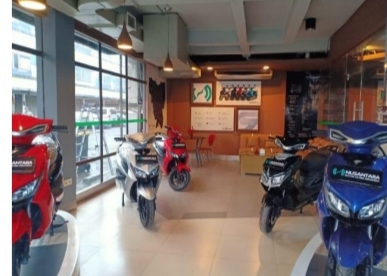 Momentum Konversi Sepeda Motor BBM ke Listrik, Pembukaan Showroom Nusantara Bintara, Motor Listrik Indonesia