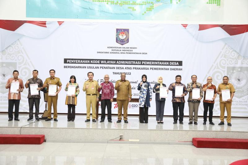 Wamendagri Serahkan 199 Kode Desa Pada 17 Kabupaten