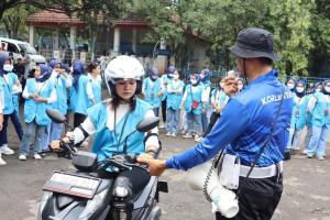 Gandeng Jasa Raharja, PNM Gelar Pelatihan Safety Riding "Peluk Mekaar"