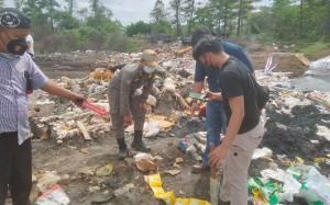 Polisi dan DLH Kabupaten Bogor Segel TPA Limbah B3 di Lahan Perhutani