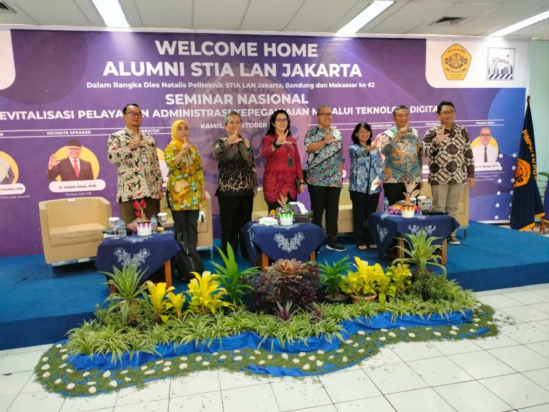 Seminar Nasional Revitalisasi Pelayanan Administrasi Kepegawaian Melalui Teknologi Digital