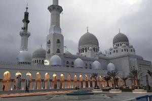 Masjid Raya Sheikh Zayed Solo, Masjid simbol Persahabatan