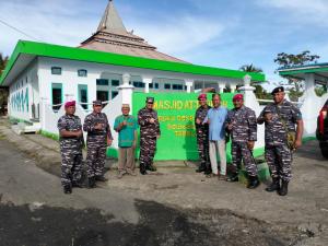 TNI AL Renovasi Tempat Ibadah dan Posyandu di Halmahera Utara