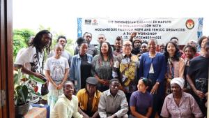 Dukung Ekonomi Kreatif di Mozambique, KBRI Maputo perkenalkan teknik membatik
