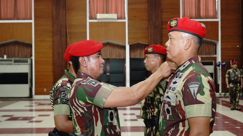 Serah Terima Jabatan Wadanjen Kopassus dan Jabatan Perwira di Lingkungan Kopassus