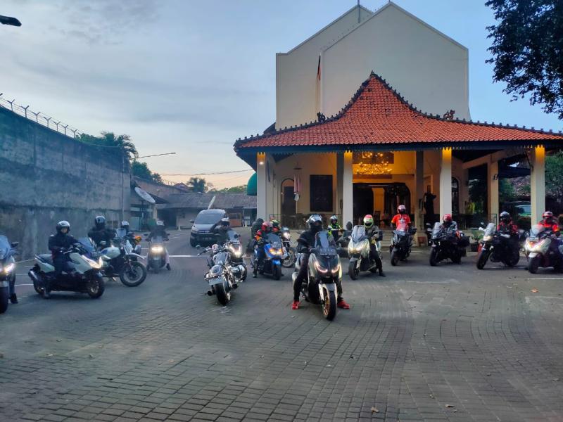 Touring Jakarta-Solo, Mantan Pembalap Nasional Rayakan Kebersamaan