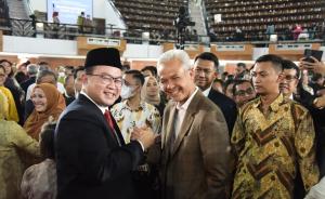 Hadir di Pelantikan Rektor IPB, Ganjar Pranowo Sebut Arif Satria Sosok Inovatif dan Adaptif
