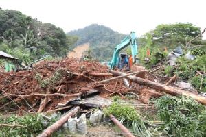 Kepala BNPB: Hari Ketiga Penanganan Longsor di Natuna Ada Progres yang Lebih Baik