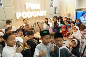 Ratusan Anak Panti Room Tour di Kantor PNM, Dirut: Biar Mereka Berani Punya Mimpi Besar