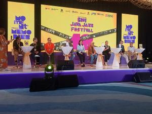 Ariel dan BCL Bersanding di BNI Java Jazz Festival