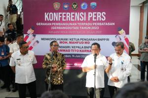 Duet Menko Mahfud MD dan Menteri Tito Pimpin BNPP Canangkan Gerbangdutas 2023 dari Maluku Barat Daya