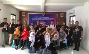Masyarakat Pelaku UMKM Desa Sumber Jaya, Bekasi Antusias dengan Pelatihan Digital Marketing